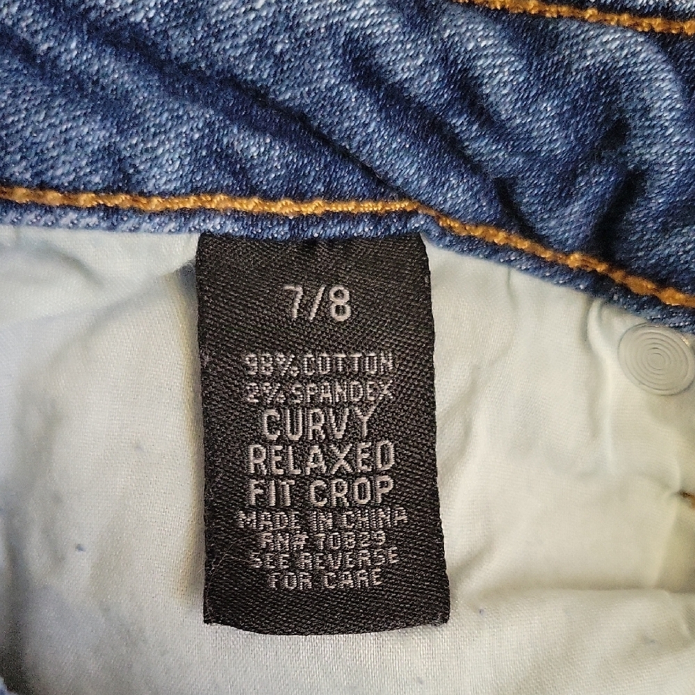 Rue21 Medium Blue Ripped Cropped Jeans - Picture 3 of 4
